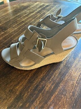 Clark’s Wedge Espadrille Sandals in Taupe